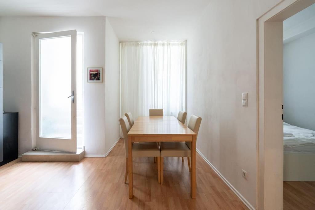 Spacious Stone Belvedere Apartament